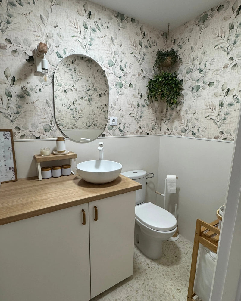 Ana Facio's bathroom (@ana_facio): wall in Blanco, after