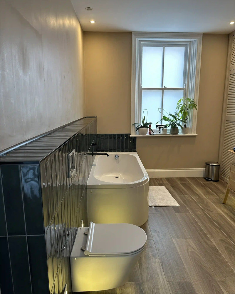 The bathroom of @thelittlehouseinlondon: wall in Spike, before