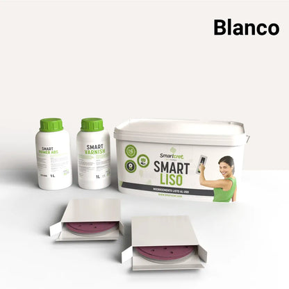 Containers of the microcement kit for outdoor walls, colour White