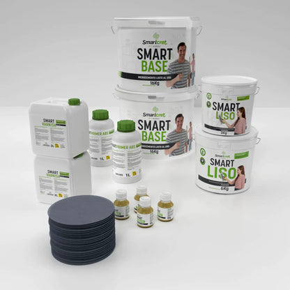 Inhalt des Mikrozement Sets für Badezimmer 16 m² auf Gipskarton, Putz oder Zement: Smart Primer ABS, Smart Base, Smart Liso, Smart Varnish, Smart Booster und Schleifscheiben